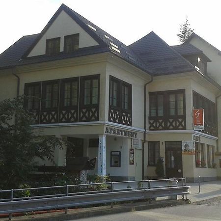 Urban Center Hotel Oravsky Podzamok Exterior foto